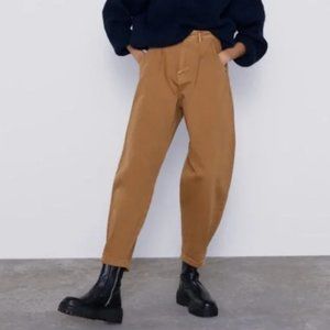 Zara Pleated Balloon Fit Tapered Tan/Brown Jeans - Size 2